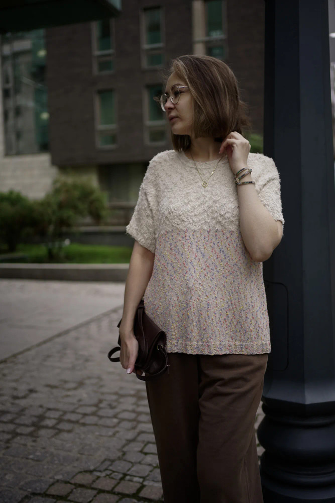 Описание для вязания спицами футболки