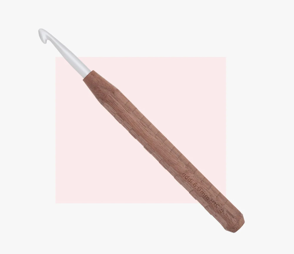 Крючок для вязания Addi Nature Walnut Wood с ручкой из грецкого ореха 16 см