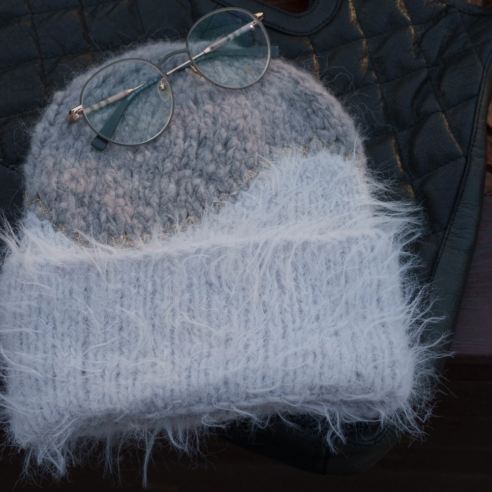 Описание для вязания спицами шапки интарсией «млечный путь»