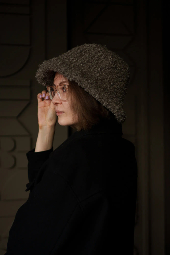 Описание шляпы для вязания крючком из букле