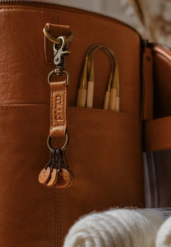 Ручка с карабином Feliz Muud