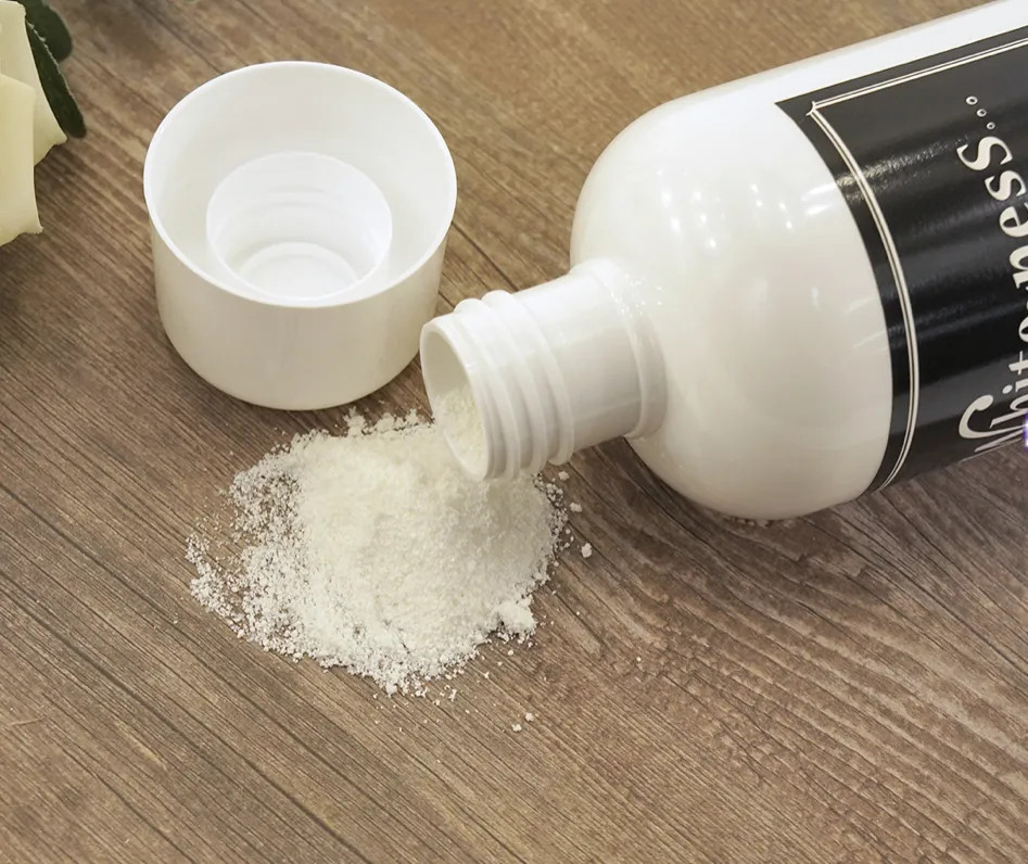 Средство для стирки одежды и вязаных изделий из хлопка, льна, шелка белого цвета 