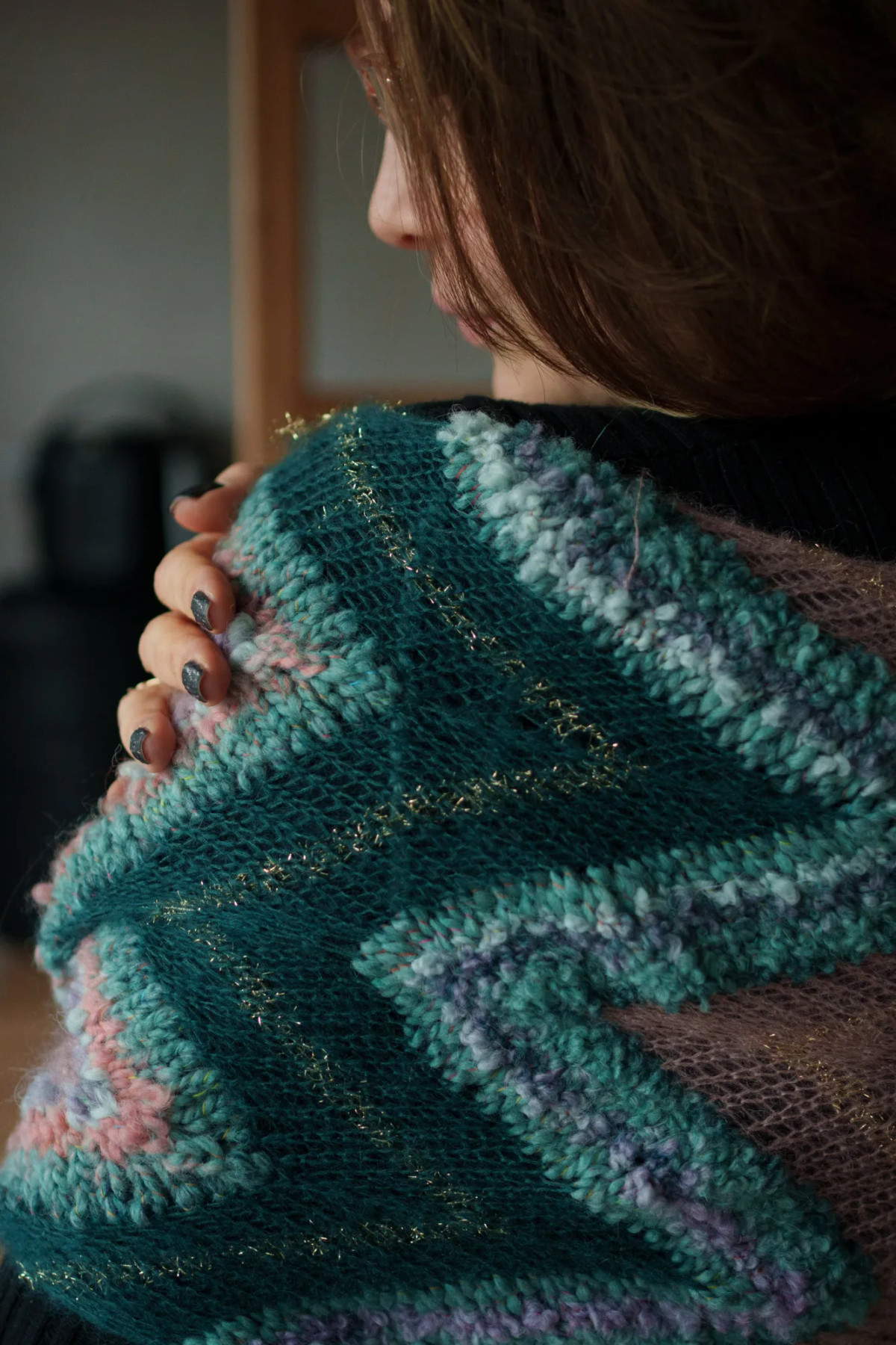 Описание для вязания палантина спицами узором зигзаг